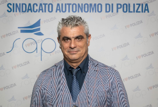 Ascoli Piceno – Il sindacato di Polizia alla politica: “Più assunzioni e pene per chi aggredisce lo Stato”